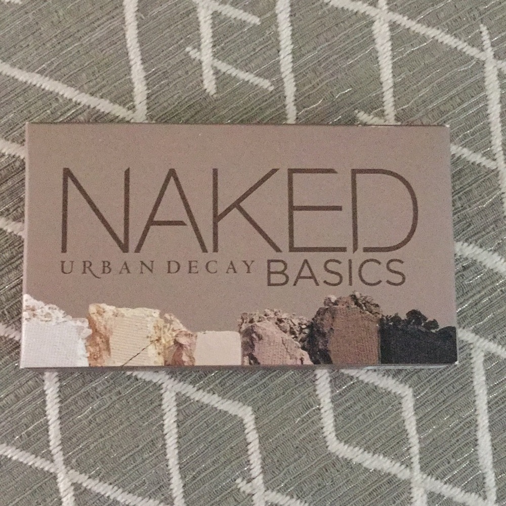 Urban Decay Naked eyeshadow palette